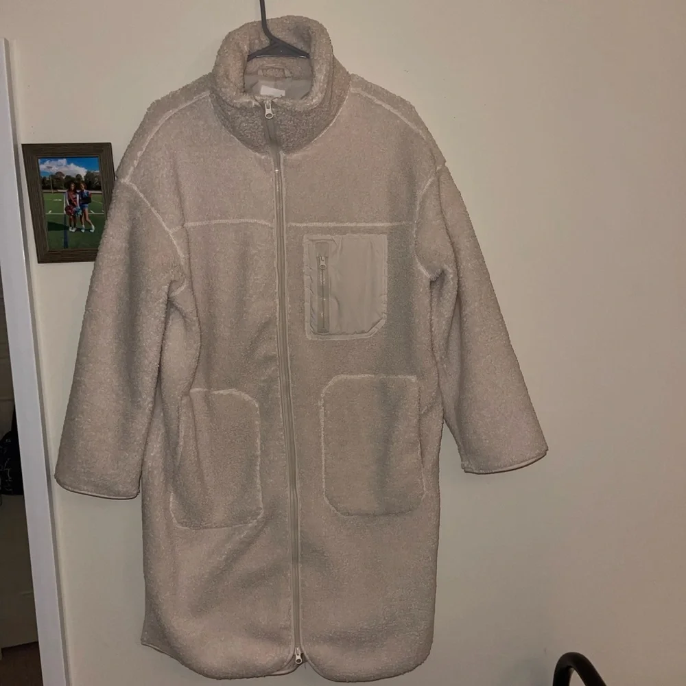 Jacket - Picture 1 of 5